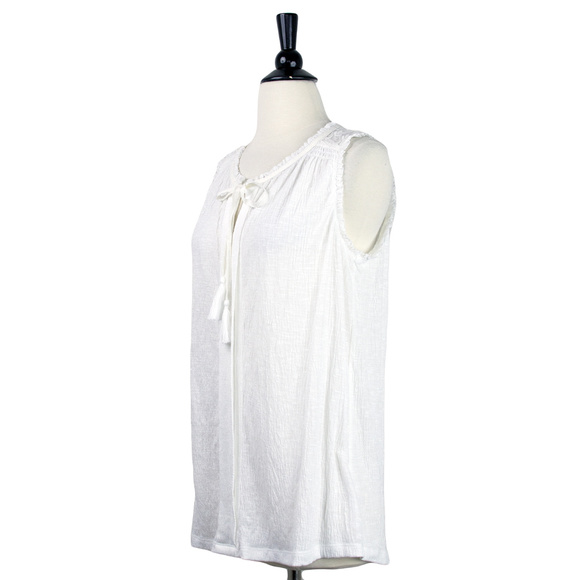 Mystree | White Lace Trim Tie Front Tank - Picture 3 of 4